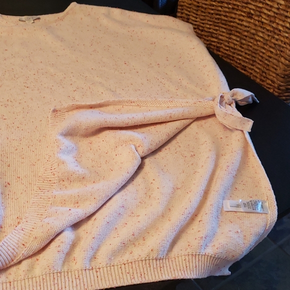 LOFT poncho style sweater - Picture 6 of 9